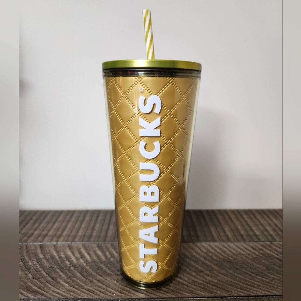 NWT GOLD Quilted STARBUCKS HOLIDAY TUMBLER Cup with lid straw 24 oz
